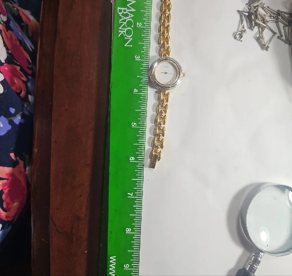 Gucci Gold Chain-Link Bracelet Watch with Silver Bezel Swiss Made